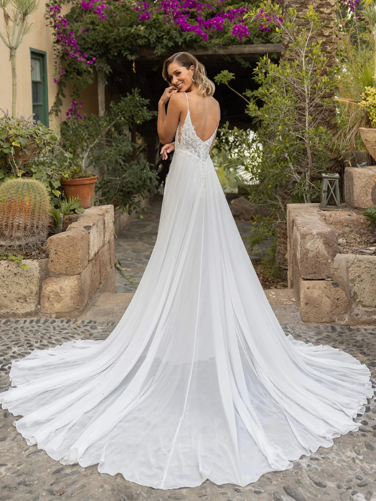 Diane Legrand Romance Brautkleid: Romance-8324-12A4532-Edit