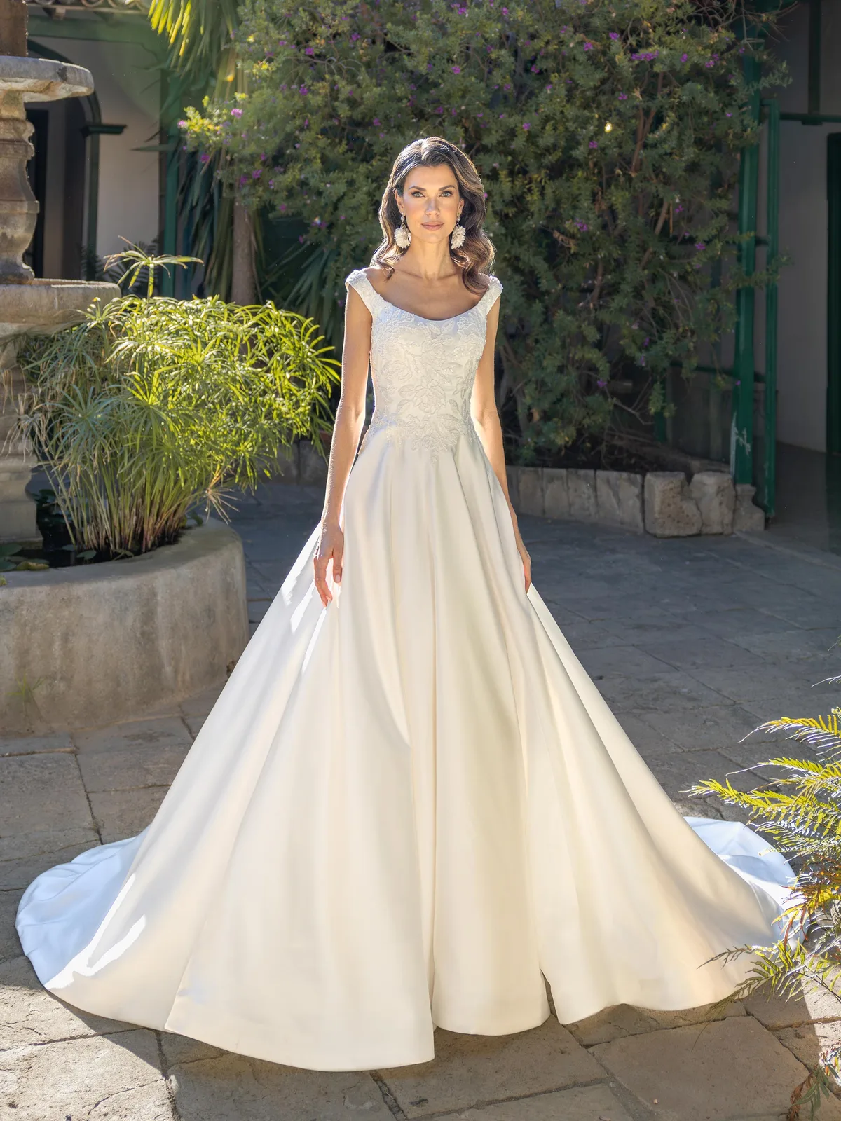 Diane Legrand Romance Brautkleid: Romance-8327-12A1904-Edit