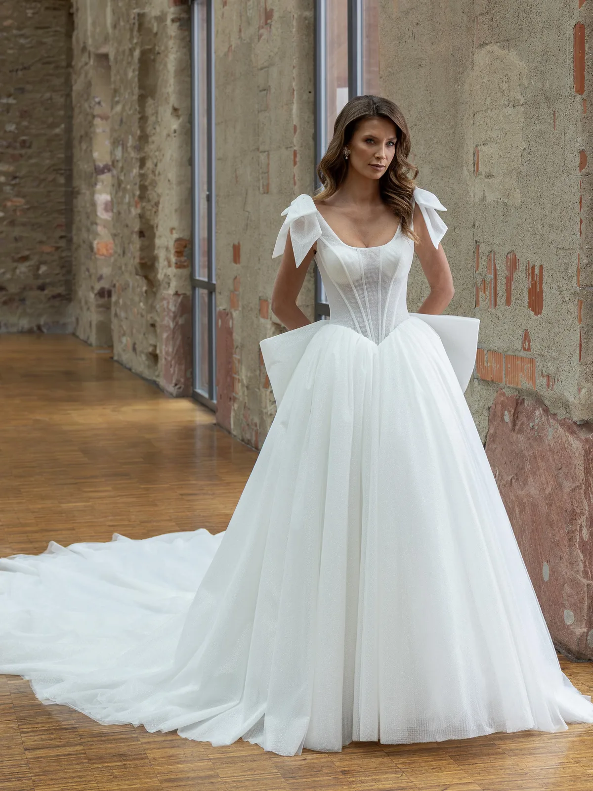 Diane Legrand Royal Brautkleid: Royal-by-Diane-Legrand-Bailey-12A0102-Edit