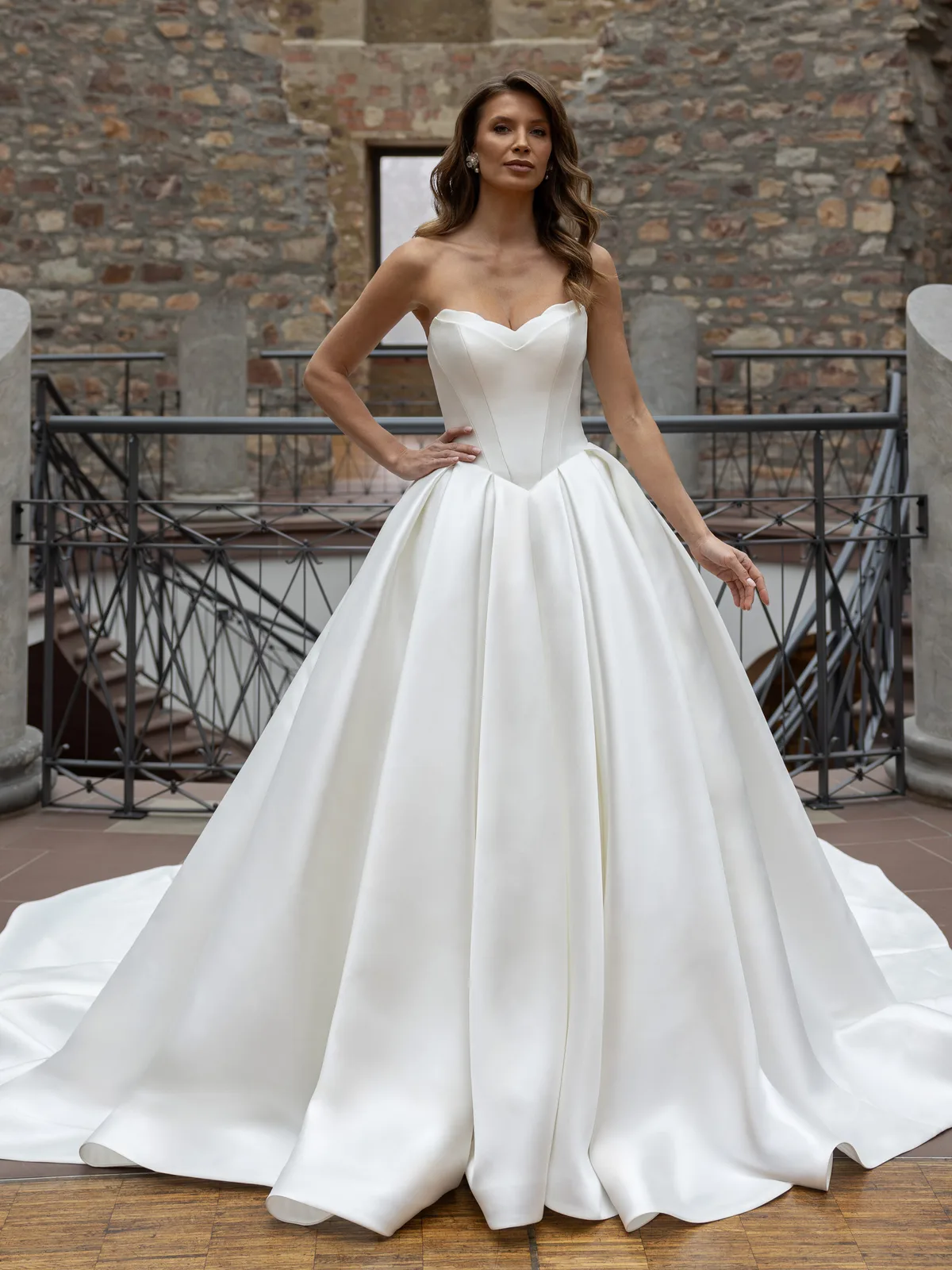 Diane Legrand Royal Brautkleid: Royal-by-Diane-Legrand-Blake-12A9064-Edit