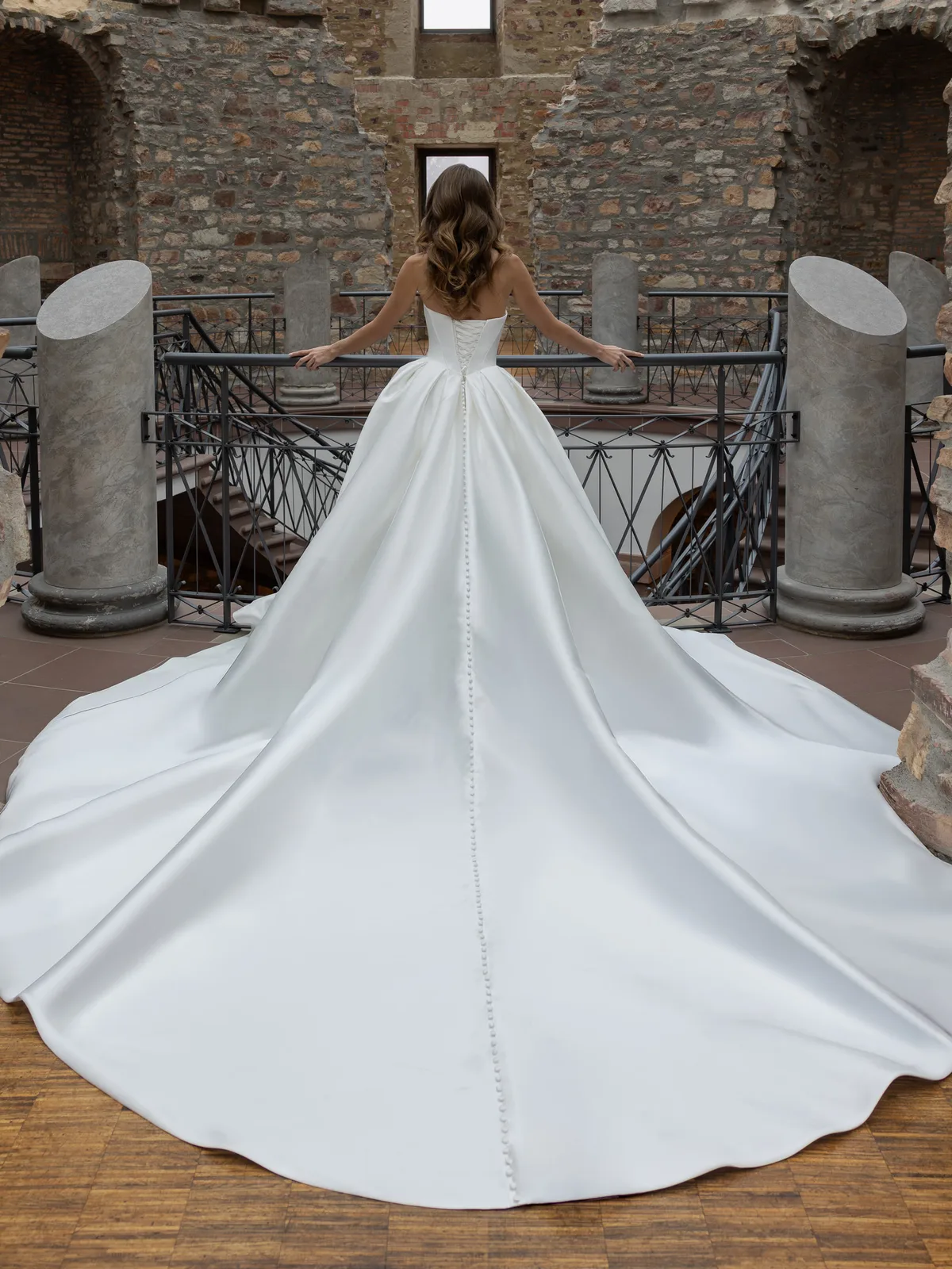 Diane Legrand Royal Brautkleid: Royal-by-Diane-Legrand-Blake-12A9125-Edit-Edit