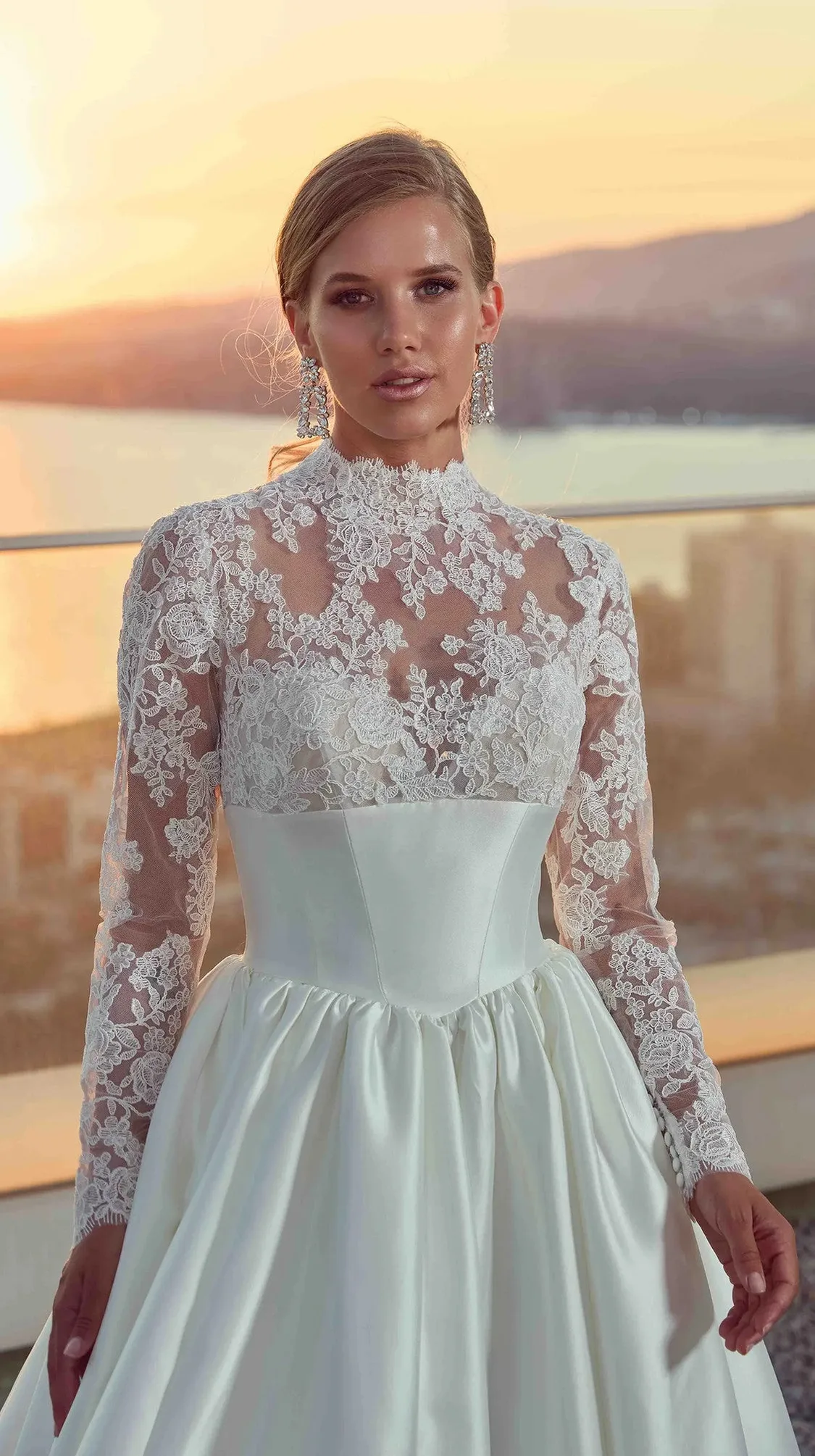 Eddy K - Milano Brautkleid: SKY701-Legacy-close