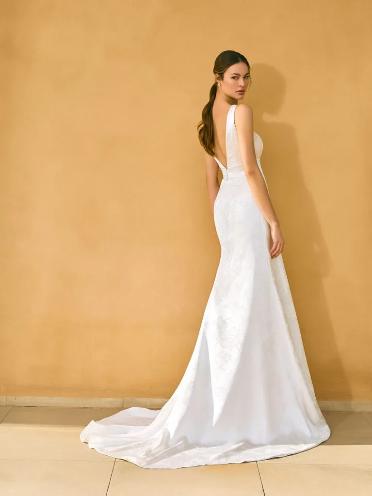 White One Brautkleid: whiteone-06