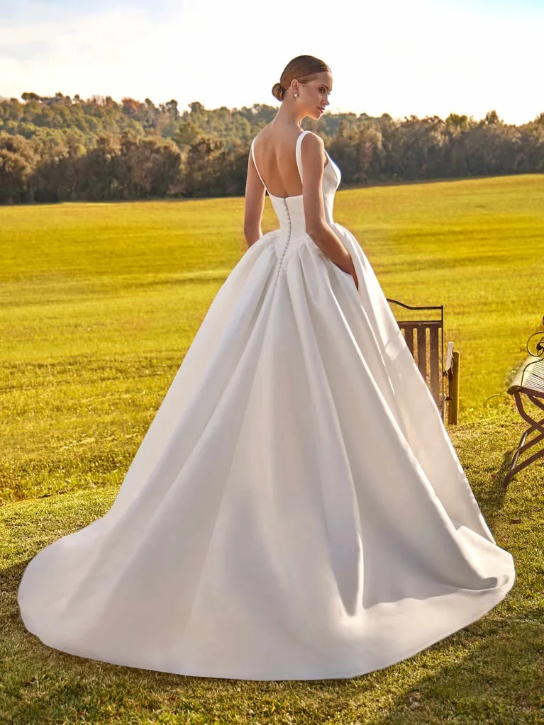 White One Brautkleid: whiteone-35
