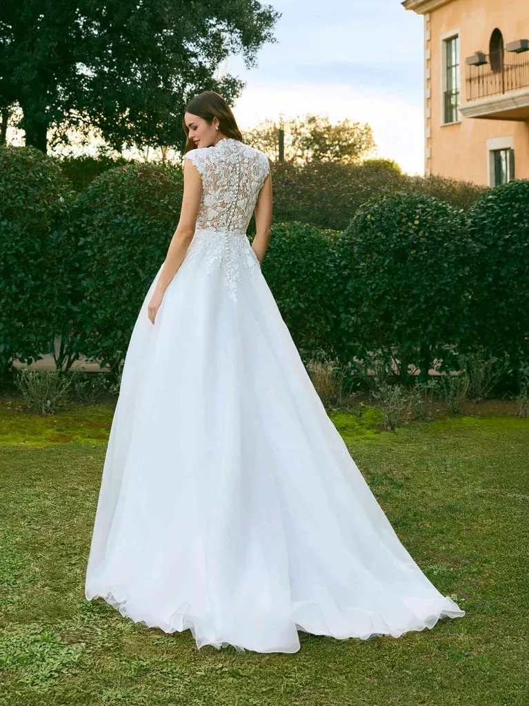White One Brautkleid: whiteone-41